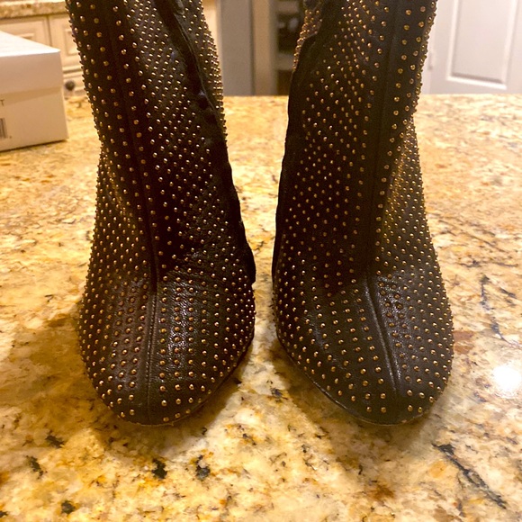 Black and Gold studded booties - Picture 2 of 7